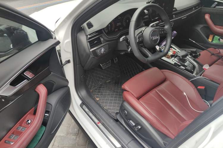 Used Audi A4L 2024 40 TFSI Luxury Dynamic Edition (Starry Night Version) Driver Seat