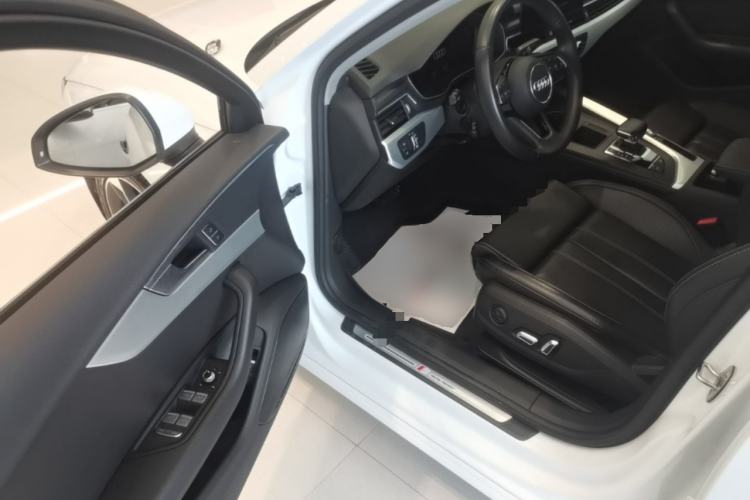 Used Audi A4L 2024 40 TFSI Fashion Dynamic Model Driver Seat