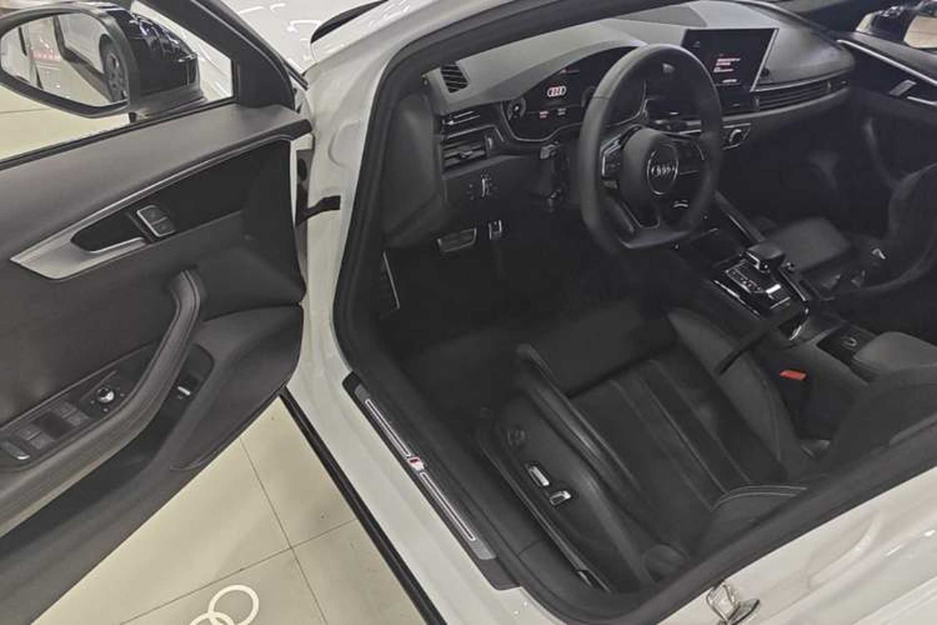 Used Audi A4L 2024 40 TFSI Luxury Dynamic Edition Driver Seat