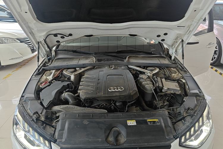 Used Audi A4L 2024 40 TFSI Fashion Dynamic Model Engine Bay