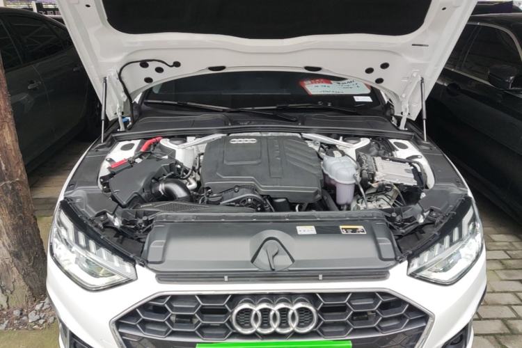 Used Audi A4L 2024 40 TFSI Fashion Dynamic Model Engine Bay