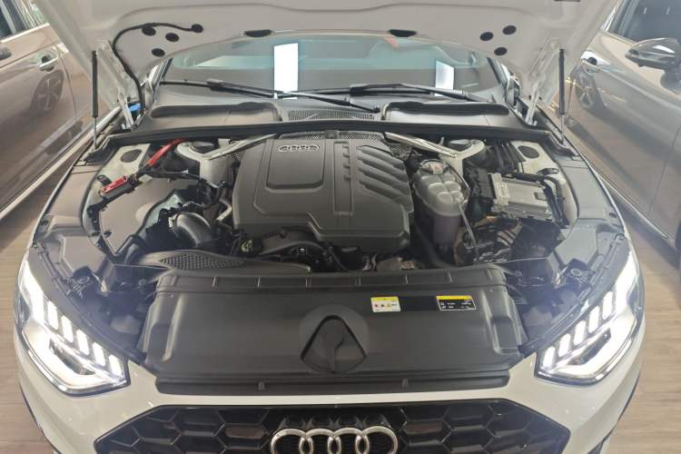 Used Audi A4L 2024 40 TFSI Luxury Dynamic Edition Engine Bay