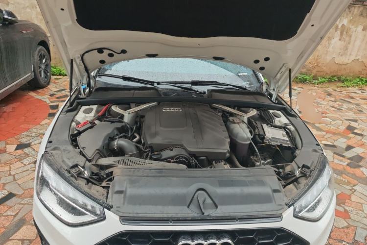 Used Audi A4L 2024 40 TFSI Luxury Dynamic Edition Engine Bay