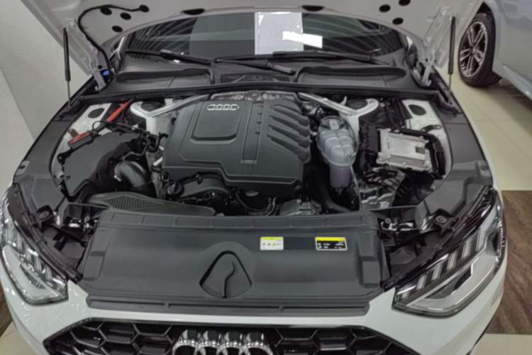 Used Audi A4L 2024 40 TFSI Luxury Dynamic Edition Engine Bay