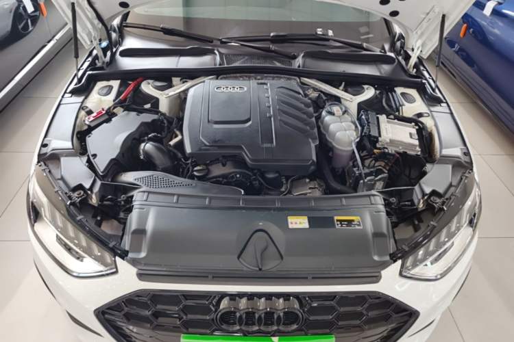 Used Audi A4L 2024 40 TFSI Luxury Dynamic Edition Engine Bay