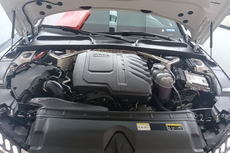 Used Audi A4L 2024 40 TFSI Luxury Dynamic Edition Engine Bay