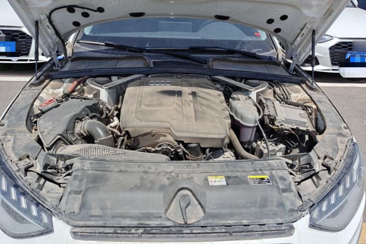 Used Audi A4L 2024 40 TFSI Fashion Dynamic Model Engine Bay