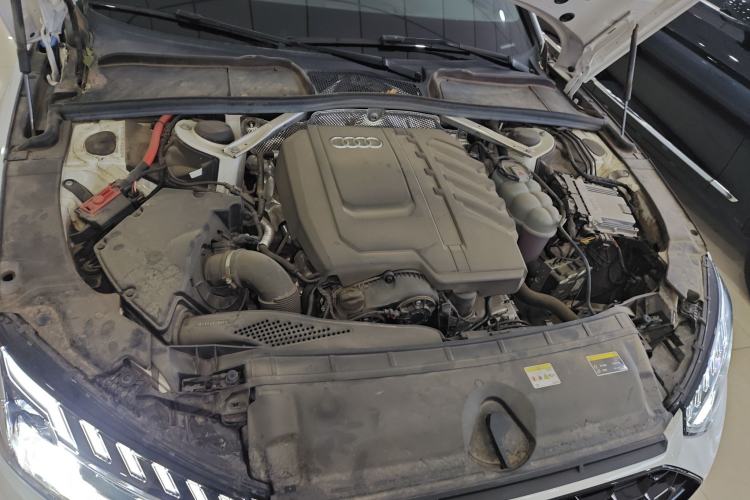 Used Audi A4L 2024 40 TFSI Luxury Dynamic Edition Engine Bay