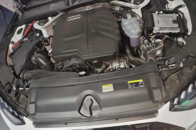 Used Audi A4L 2024 40 TFSI Luxury Dynamic Edition Engine Bay