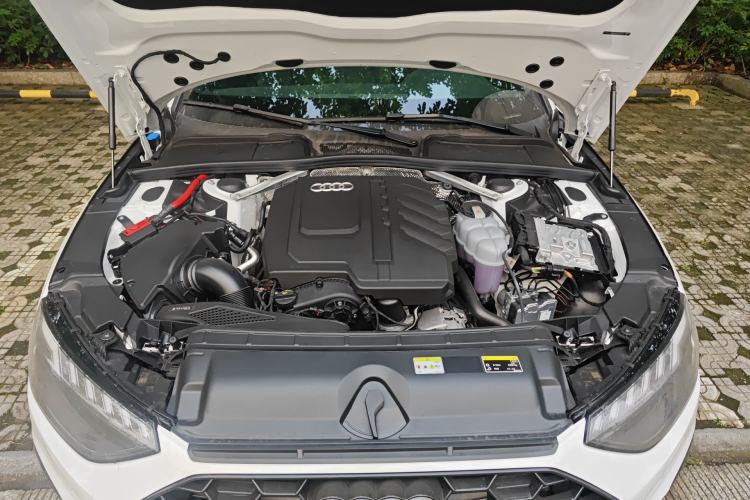Used Audi A4L 2024 45 TFSI quattro Prestige Dynamic Edition Engine Bay