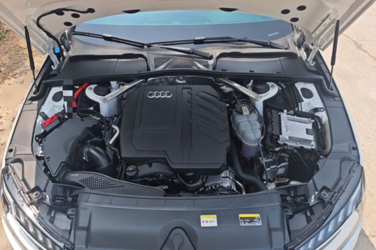 Used Audi A4L 2024 40 TFSI Luxury Dynamic Edition Engine Bay