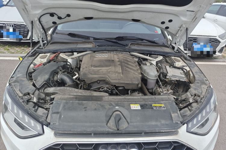 Used Audi A4L 2024 40 TFSI Fashion Dynamic Model Engine Bay