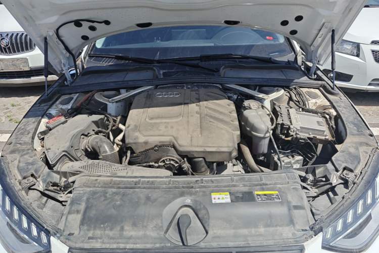 Used Audi A4L 2024 40 TFSI Fashion Dynamic Model Engine Bay