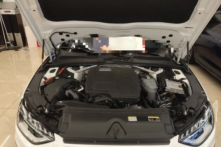 Used Audi A4L 2024 40 TFSI Fashion Dynamic Model Engine Bay