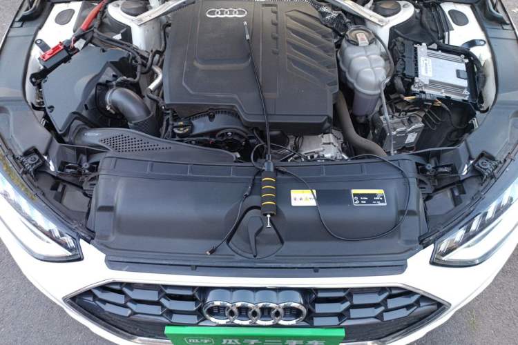 Used Audi A4L 2024 40 TFSI Fashion Dynamic Model Engine Bay