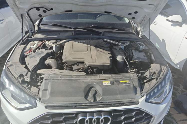 Used Audi A4L 2024 40 TFSI Fashion Dynamic Model Engine Bay