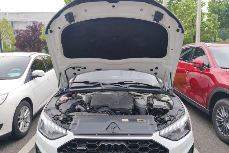 Used Audi A4L 2024 40 TFSI Luxury Dynamic Edition (Starry Night Version) Engine Bay