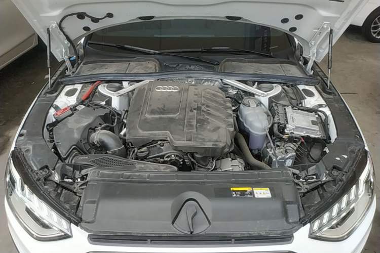 Used Audi A4L 2024 40 TFSI Luxury Dynamic Edition Engine Bay
