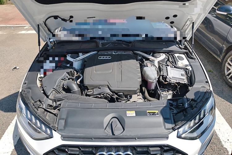 Used Audi A4L 2024 40 TFSI Luxury Dynamic Edition Engine Bay