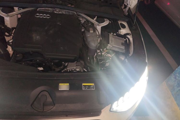 Used Audi A4L 2024 40 TFSI Luxury Dynamic Edition Engine Bay Left