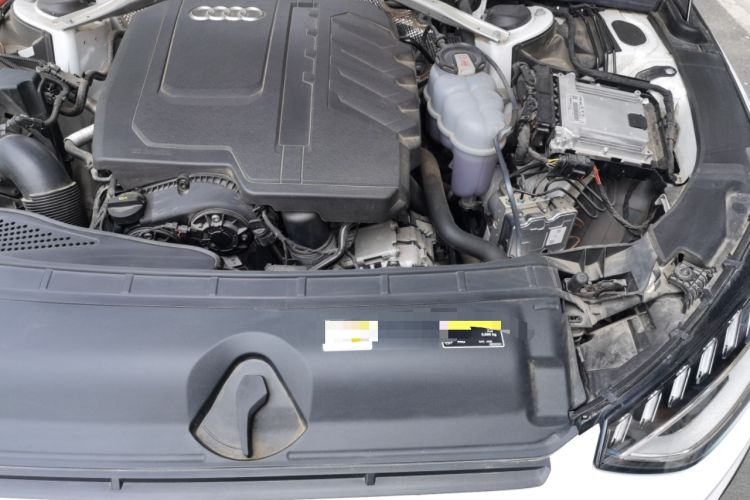 Used Audi A4L 2024 40 TFSI Luxury Dynamic Edition Engine Bay Left