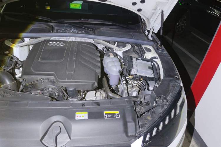Used Audi A4L 2024 40 TFSI Luxury Dynamic Edition (Starry Night Version) Engine Bay Left