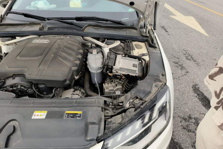 Used Audi A4L 2024 40 TFSI Fashion Dynamic Model Engine Bay Left