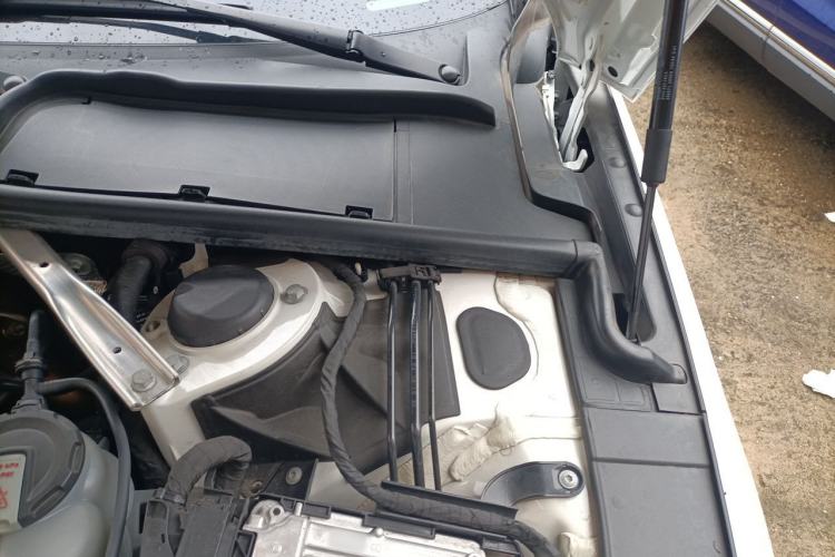 Used Audi A4L 2024 40 TFSI Luxury Dynamic Edition Engine Bay Left