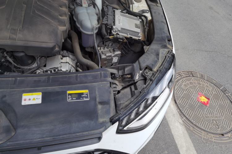 Used Audi A4L 2024 40 TFSI Luxury Dynamic Edition Engine Bay Left