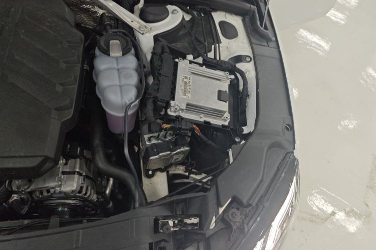 Used Audi A4L 2024 40 TFSI Fashion Dynamic Model Engine Bay Left