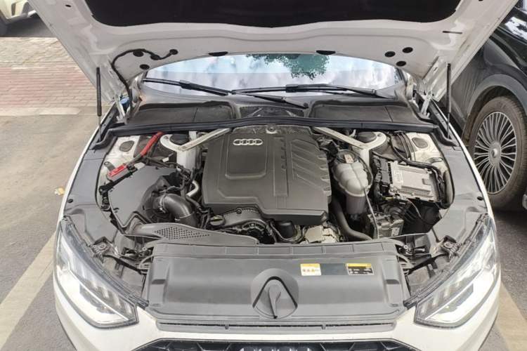 Used Audi A4L 2024 40 TFSI Luxury Dynamic Edition Engine Bay