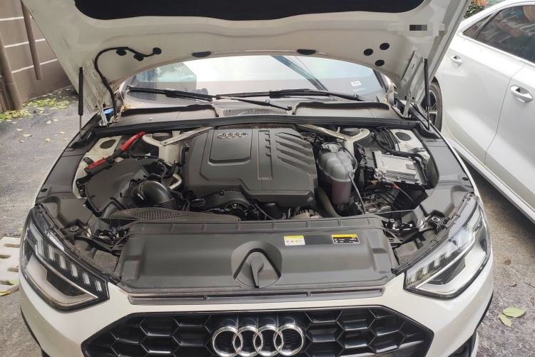 Used Audi A4L 2024 40 TFSI Luxury Dynamic Edition Engine Bay