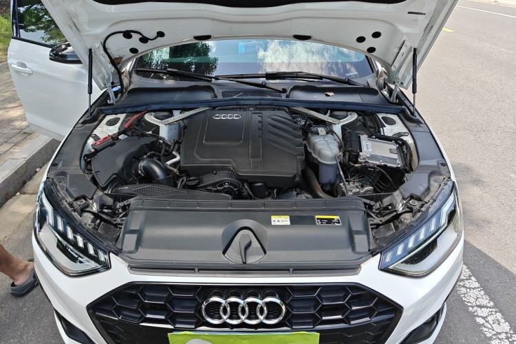Used Audi A4L 2024 40 TFSI Luxury Dynamic Edition Engine Bay