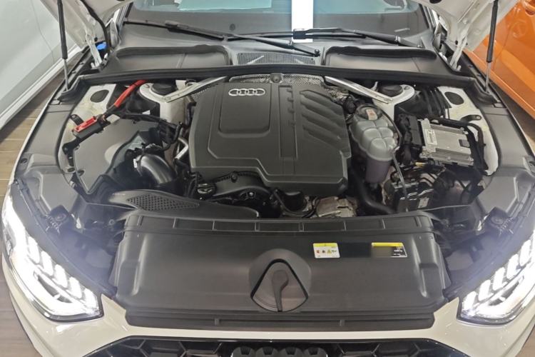 Used Audi A4L 2024 40 TFSI Luxury Dynamic Edition Engine Bay