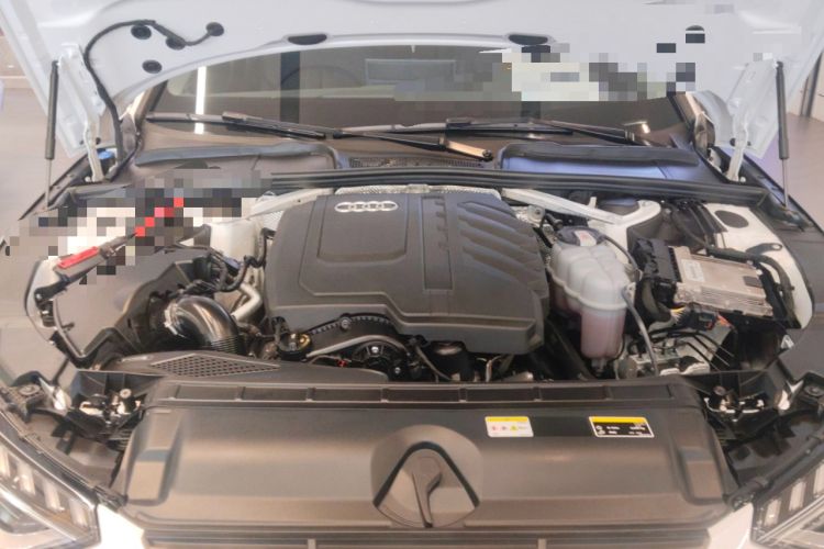 Used Audi A4L 2024 40 TFSI Fashion Dynamic Model Engine Bay