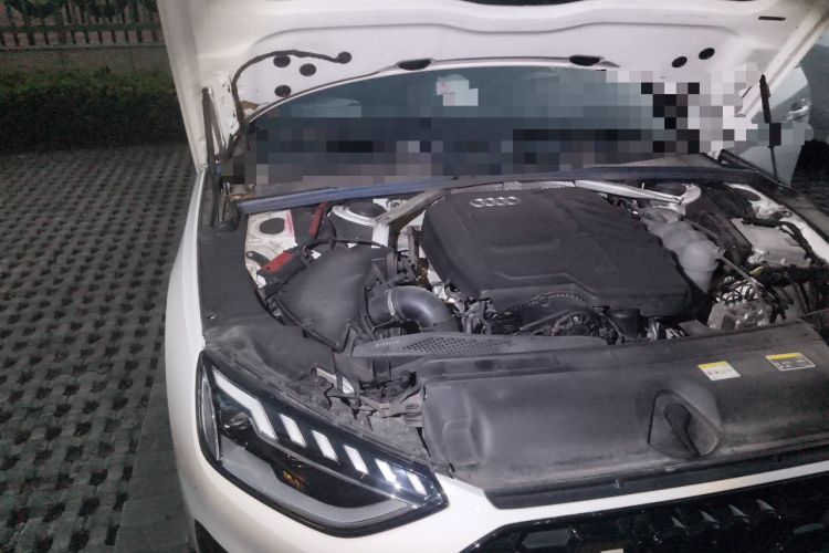Used Audi A4L 2024 40 TFSI Luxury Dynamic Edition Engine Bay Right