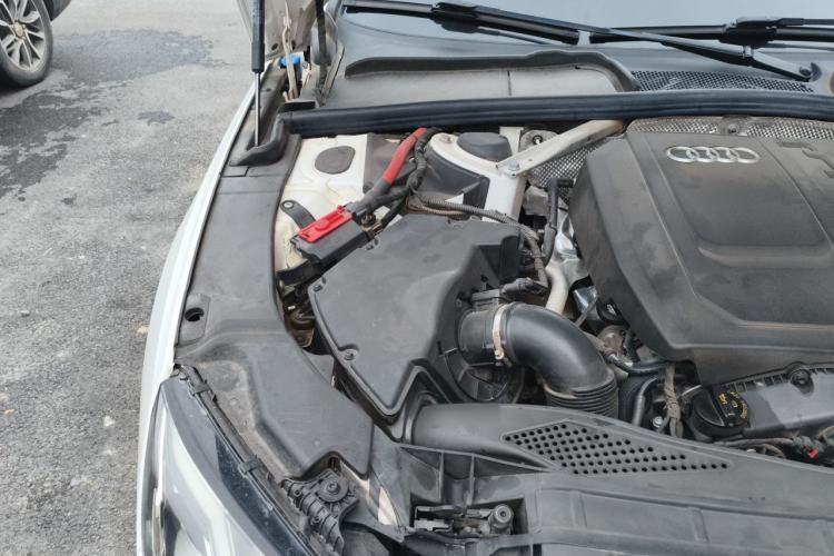 Used Audi A4L 2024 40 TFSI Fashion Dynamic Model Engine Bay Right