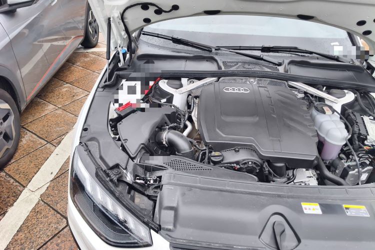 Used Audi A4L 2024 40 TFSI Luxury Dynamic Edition (Starry Night Version) Engine Bay Right