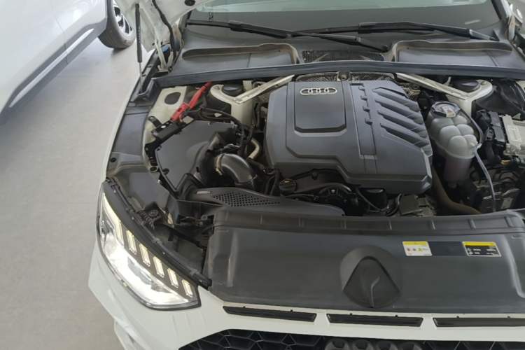 Used Audi A4L 2024 40 TFSI Fashion Dynamic Model Engine Bay Right