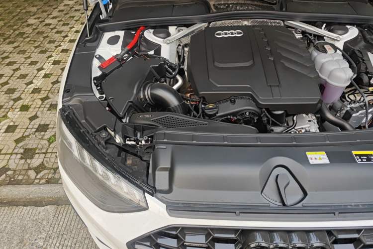 Used Audi A4L 2024 45 TFSI quattro Prestige Dynamic Edition Engine Bay Right