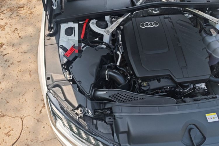 Used Audi A4L 2024 40 TFSI Luxury Dynamic Edition Engine Bay Right