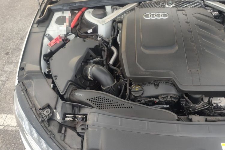 Used Audi A4L 2024 40 TFSI Luxury Dynamic Edition Engine Bay Right