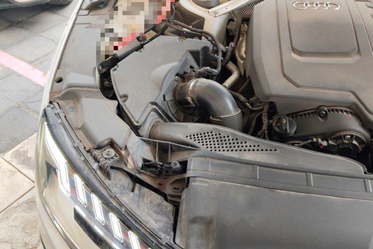 Used Audi A4L 2024 40 TFSI Luxury Dynamic Edition Engine Bay Right
