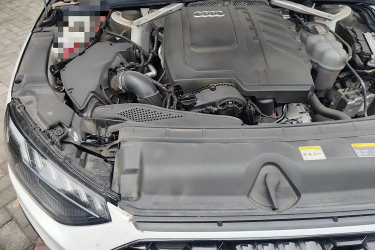 Used Audi A4L 2024 40 TFSI Luxury Dynamic Edition (Starry Night Version) Engine Bay Right