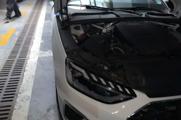 Used Audi A4L 2024 40 TFSI Fashion Dynamic Model Engine Bay Right