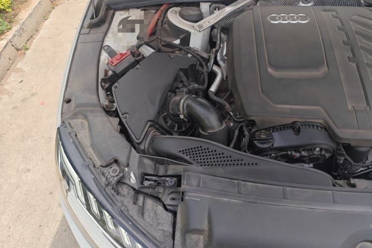 Used Audi A4L 2024 40 TFSI Luxury Dynamic Edition Engine Bay Right