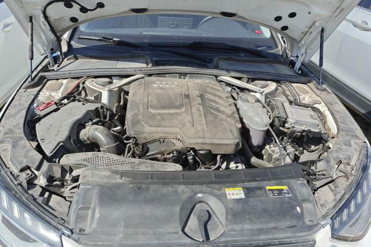 Used Audi A4L 2024 40 TFSI Fashion Dynamic Model Engine Bay