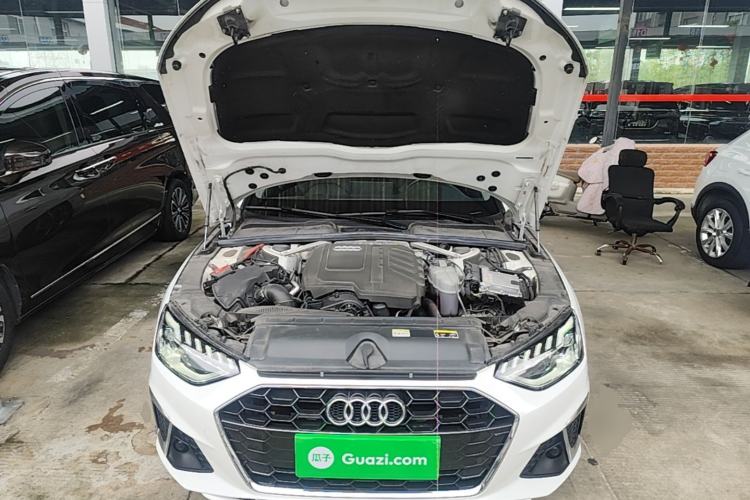 Used Audi A4L 2024 40 TFSI Fashion Dynamic Model Engine Bay