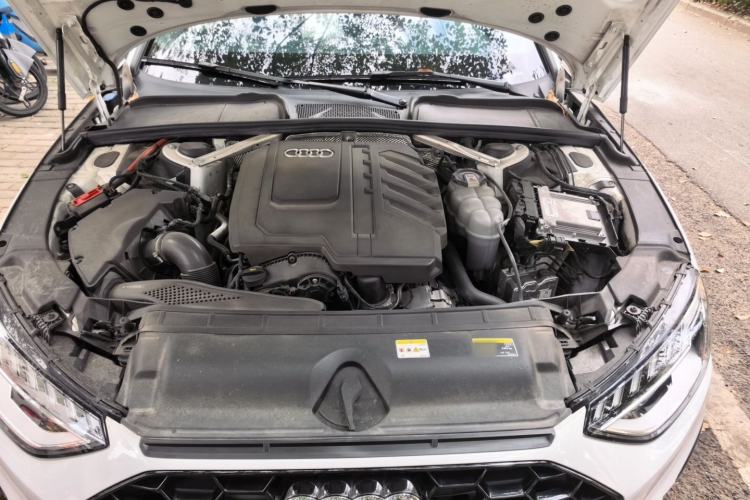 Used Audi A4L 2024 40 TFSI Luxury Dynamic Edition Engine Bay