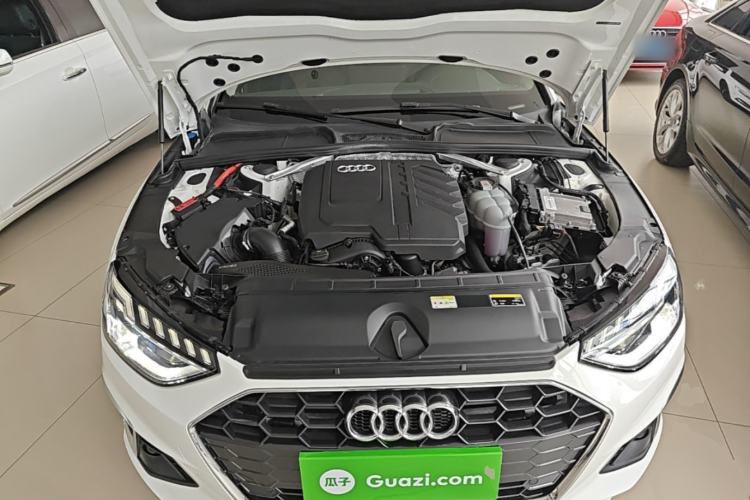 Used Audi A4L 2024 40 TFSI Fashion Dynamic Model Engine Bay